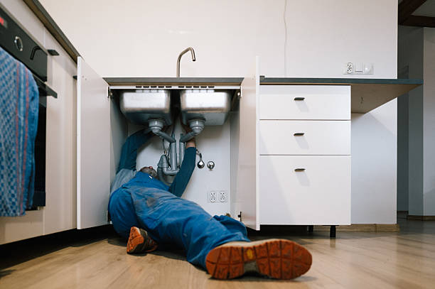 Professional Drain Cleaning technician working in Murrayville, IL